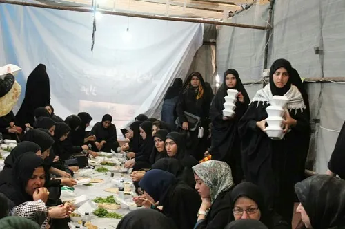 حضور صد نفر از دانشجویان دانشگاه شهید چمران اهواز در مرز چذابه به همت انجمن اسلامی این دانشگاه