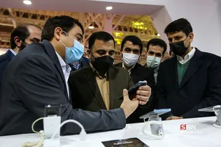 بازدید وزیر ارتباطات از نمایشگاه تلکام ۱۴۰۰