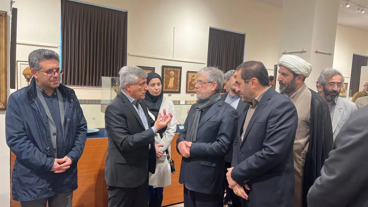 وزیر علوم
