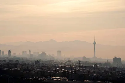 هوای تهران آلوده است