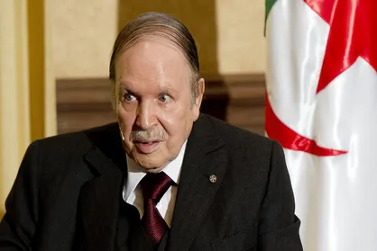ستاد انتخاباتی &laquo;بوتفلیقه&raquo; مدارک کاندیداتوری وی را تحویل می&zwnj;دهد