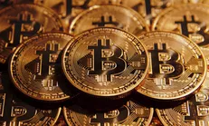 سقوط ۱۴ درصدی ارزش بیت‌کوین در بازار جهانی
