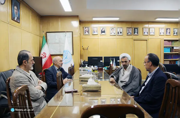 گنجینه آثار خطی دانشگاه، پشتوانه علمی دانشگاه و راه صحیح نگهداری میراث است/ آنچه امروز داریم، تنها بخشی از میراث ارجمند گذشتگان است گنجینه آثار خطی دانشگاه، پشتوانه علمی دانشگاه و راه صحیح نگهداری میراث است/ آنچه امروز داریم، تنها بخشی از میراث ارجمند گذشتگان است
