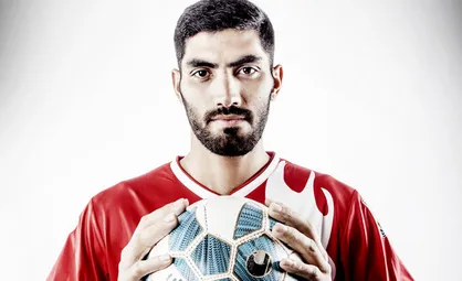 فیلم/ محمد انصاری، مدافع پرسپولیس از مداحی محبوبش می&zwnj;گوید