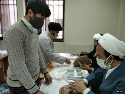 خط تولید دستکش در دانشگاه علوم پزشکی خراسان شمالی راه اندازی شد+ فیلم