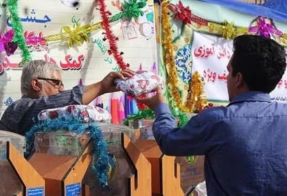 جمع&zwnj;آوری ۲۱۲ میلیارد ریال کمک&zwnj;های مردمی در جشن عاطفه&zwnj;های زنجان