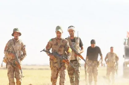 حشدالشعبی جاده ارتباطی مهم در غرب الانبار را پاکسازی کرد