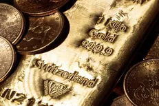 قیمت جهانی طلا سقوط کرد / قیمت در مرز ۲ هزار دلار