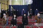 یی