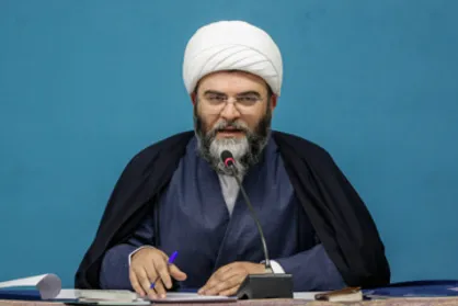 حجت&zwnj;الاسلام قمی: مردم نمی&zwnj;گذارند قیمت پایان جنگ، فروختن عزت ایران باشد