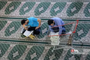 جزء خوانی قرآن کریم در حرم حضرت عبدالعظیم(ع)