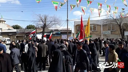 دانشجویان بسیجی کرمانشاه طی تجمعی همراه با مردم مخالفت خود را با تصویب لوایح استعماری اعلام کردند
