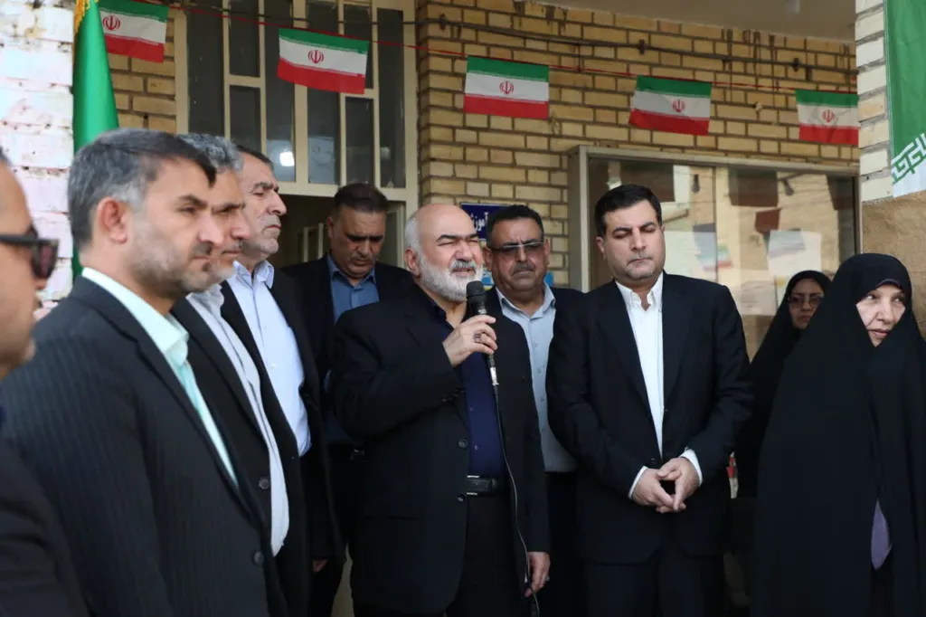 استاندار خوزستان: مدارس فرسوده و کانکسی نوسازی می‌شوند