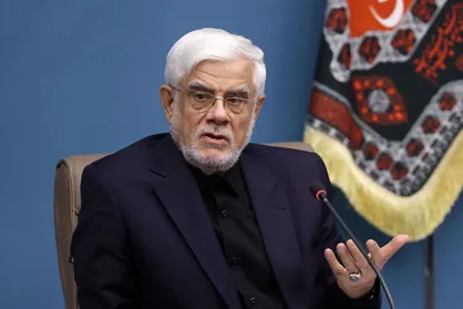 عارف: هنرمند آیینه جامعه است / علی&zwnj;رغم همه جوسازی&zwnj;ها، استقبال بسیار خوبی از جشنواره شد + فیلم