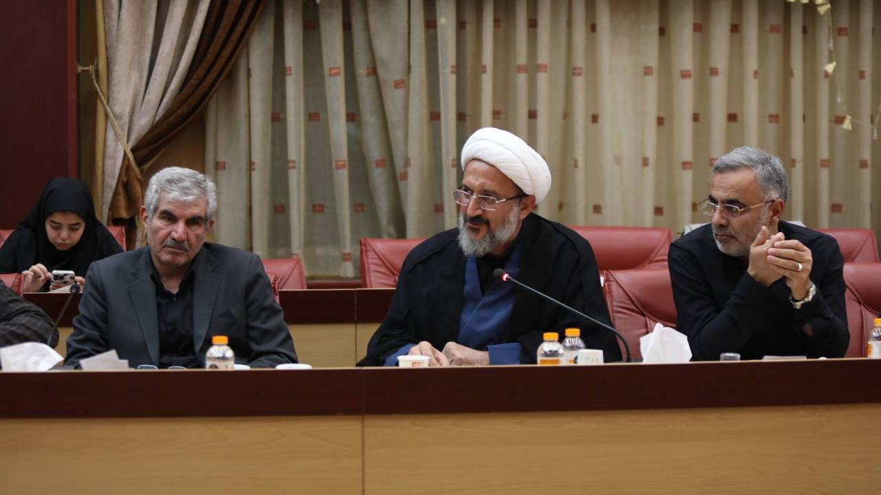 وزیر علوم: دانشگاهها در مراسم تشییع رهبر شهید، کانون خدمترسانی و نمایش دستاوردهای علمی کشور باشند وزیر علوم: دانشگاهها در مراسم تشییع رهبر شهید، کانون خدمترسانی و نمایش دستاوردهای علمی کشور باشند