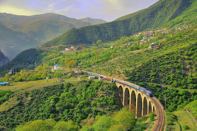 توسعه شبکه ریلی کلید اتصال تجارت ایران به بازارهای جهانی