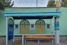 بازطراحی ایستگاه‌های اتوبوس تهران با الگوی ایرانی - اسلامی