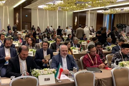 نشست وزرای عدم تعهد در باکو با حضور ظریف آغاز به کار کرد