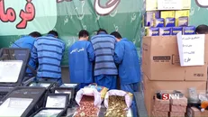 دستگیری باند ضرب و توزیع سکه‌های تقلبی