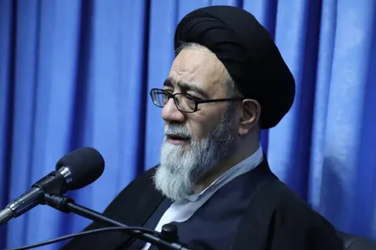 فاصله گرفتن برخی سیاسیون از انقلاب را شاهد هستیم / بیداری اسلامی در سایه فرهنگ انقلاب و بسیج بوده است