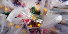 کارت الکترونیک نقدی ـ. کالایی جایگزین ارز دولتی شود / سهم هر ایرانی ۴۳۲ هزار تومان در سال ۹۸