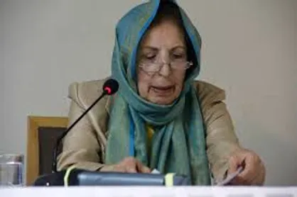 گفتگو با بانوی فرهنگ و زبان اساطیری ایران
