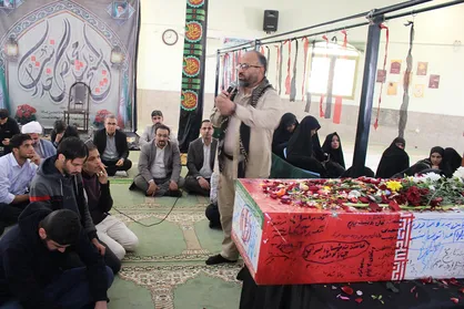مراسم استقبال و بدرقه شهید گمنام در دانشگاه پیام&zwnj;نور شیراز برگزار شد