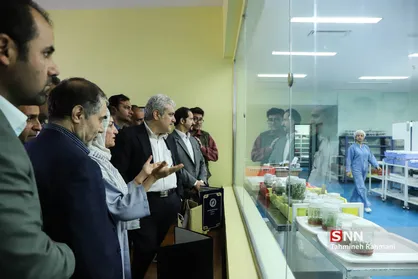 بازدید معاون علم و فناوری  و وزیر بهداشت از مراکز فناوری استان البرز