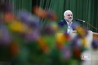 نشست وحید جلال زاده در دانشگاه آزاد اسلامی