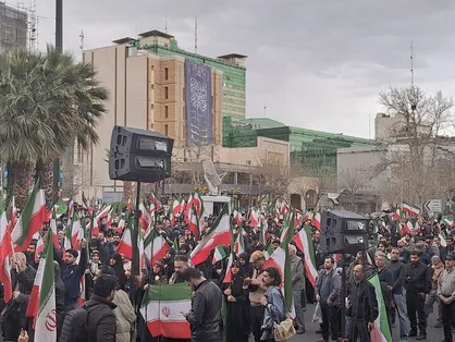 یک شهروند در گفتگو با SNNTV: آمریکا و رژیم صهیونیستی قطعا پشیمان خواهند شد/ همبستگی مردم خیلی بیشتر از جنگ دوازده روزه است + فیلم