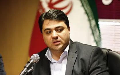گردان: افزایش تولید ماسک مستلزم واردات دستگاه است / بسیاری از ماسک&zwnj;های تولیدی به دانشگاه&zwnj;ها داده شد