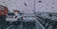 باید‌ها و نباید‌های رانندگی در هوای بارانی