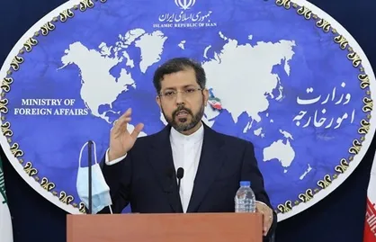 خطیب&zwnj;زاده: خیلی وقت است ۱+۵ وجود ندارد / به یاد بیاورید ترامپ اتاق را ترک و تلاش کرد آن را منفجر کند