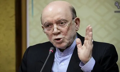 دشمنان چهل سال است وعده پایان انقلاب می&zwnj;دهند/ عده&zwnj;ای در لباس مسئولیت خیانت می&zwnj;کنند