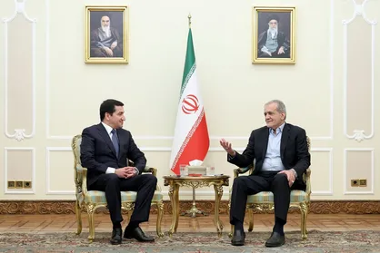 پزشکیان: تغییر مرز&zwnj;های منطقه به هیچ عنوان قابل قبول نیست/ در جمهوری آذربایجان احساس کردم که در وطن خود هستم