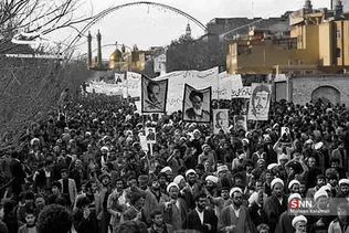 روز نوزدهم دی ماه، یادآور حماسه بزرگ و با شکوهی است که برگ دیگری از کتاب زرین انقلاب اسلامی را رقم زد. 19 دی سالروز قیام خونین مردم قم است؛ همان روزی که در تاریکی استبداد و ستم روزنه ها را به سوی روشنایی گشود و روند انقلاب را به گونه ای شکل داد که طومار دو هزار و پانصد ساله نظام شاهنشاهی در مدت زمان کوتاهی در هم پیچیده شود. این روز بزرگ و به یاد ماندنی را گرامی می داریم و بر شهیدان و ایثار گران این حماسه جاوید درود می فرستیم .