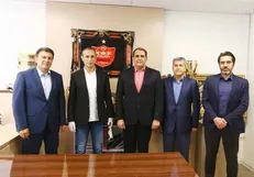 جلسه اضطراری میان رسول پناه و گل محمدی