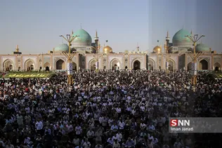 مراسم معنوی دعای عرفه در حرم مطهر رضوی