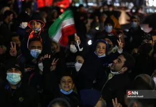 شادی مردم تهران پس از صعود تیم ملی فوتبال به جام جهانی