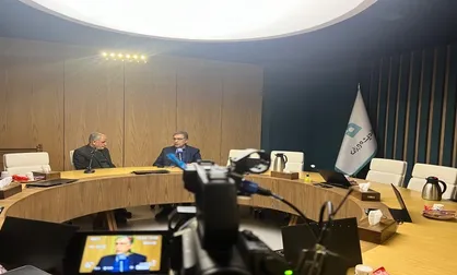 صابر میرزایی: خود آمریکایی&zwnj;ها هم نمی&zwnj;دانند که چه برخوردی با ایران داشته باشند / امیرعلی ابوالفتح: چشم&zwnj;انداز مذاکرات ایران و آمریکا به طور کلی مبهم است