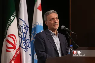 دکتر نیلی احمدآبادی رییس دانشگاه تهران در بیست و ششمین گردهمایی مدیران کل امور دانشجویان شاهد و ایثارگر دانشگاه‌ها
