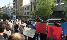 دانشجویان تهرانی در حمایت از مطالبات کارگران هفت تپه و هپکو تجمع کردند