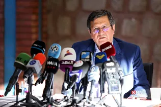 نشست فعالان فضای مجازی و نخبگان با عبدالناصر همتی