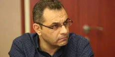 نمایشگاه کتاب از مصلا برود باید چادرنشین شود