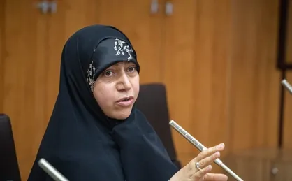 محمدبیگی: فروش اینترنتی دارو با مدل فعلی، جان مردم را به خطر می&zwnj;اندازد