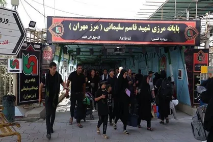 تردد ۵.۷ میلیون زائر از مهران؛ در نیمه نخست سال جاری