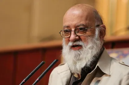 چمران: امیدوارم بازسازی سالن&zwnj;های کشتی به پرورش قهرمانان منجر شود