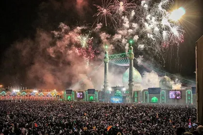 جشن بزرگ محفل امام زمانی&zwnj;ها در مسجد مقدس جمکران برگزار شد/ رونمایی از تولیدات هوش مصنوعی فصل سوم محفل