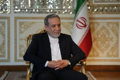 استقبال وزیر امور خارجه از پیام حکیمانه و راهگشای رهبر معظم انقلاب اسلامی