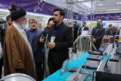 بازدید رهبر انقلاب از نمایشگاه دستاورد&zwnj;های بخش خصوصی + فیلم